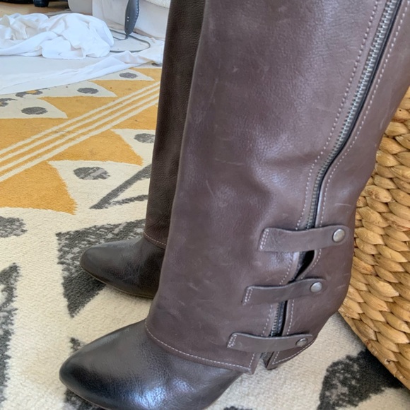 Miss sixty brown leather boots size 40
US/10 - Picture 6 of 16